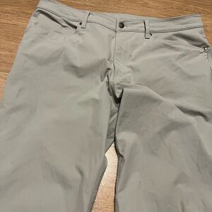 Lululemon Men’s ABC Trouser Pants Size 36 Light Gray
